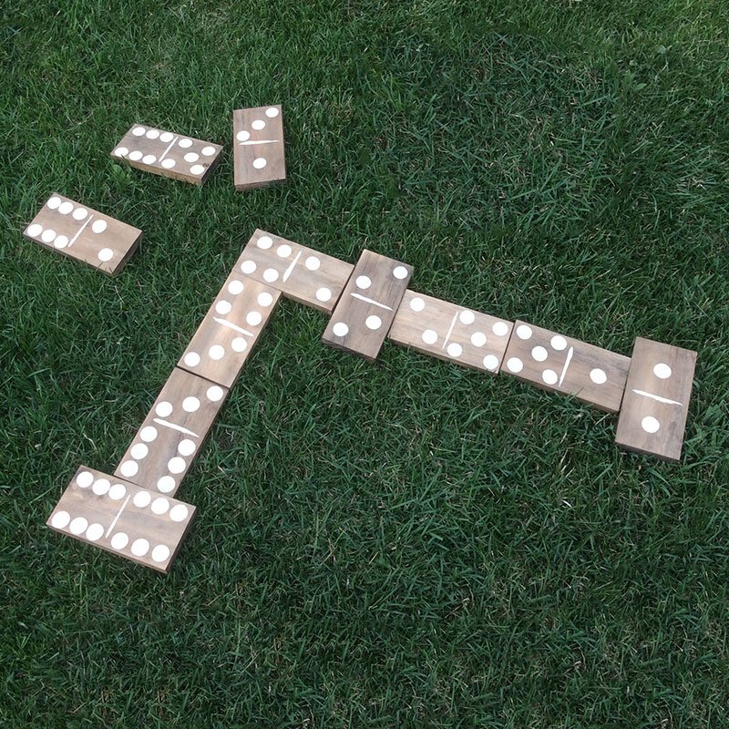 Giant Dominoes
