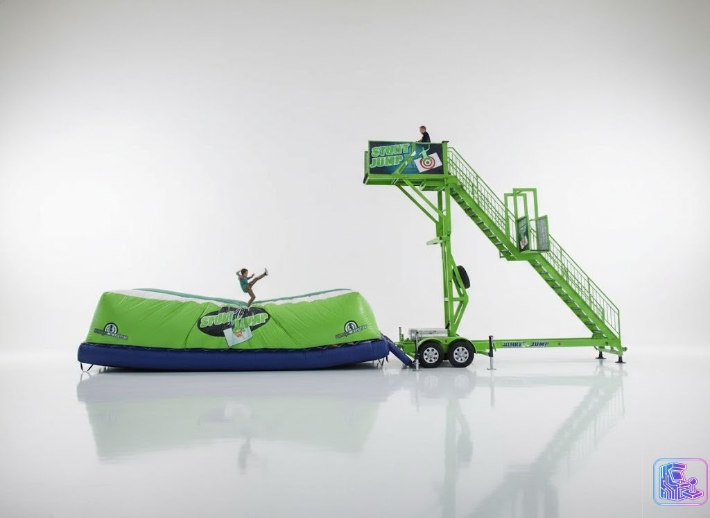 Giant Stunt Jump Experience